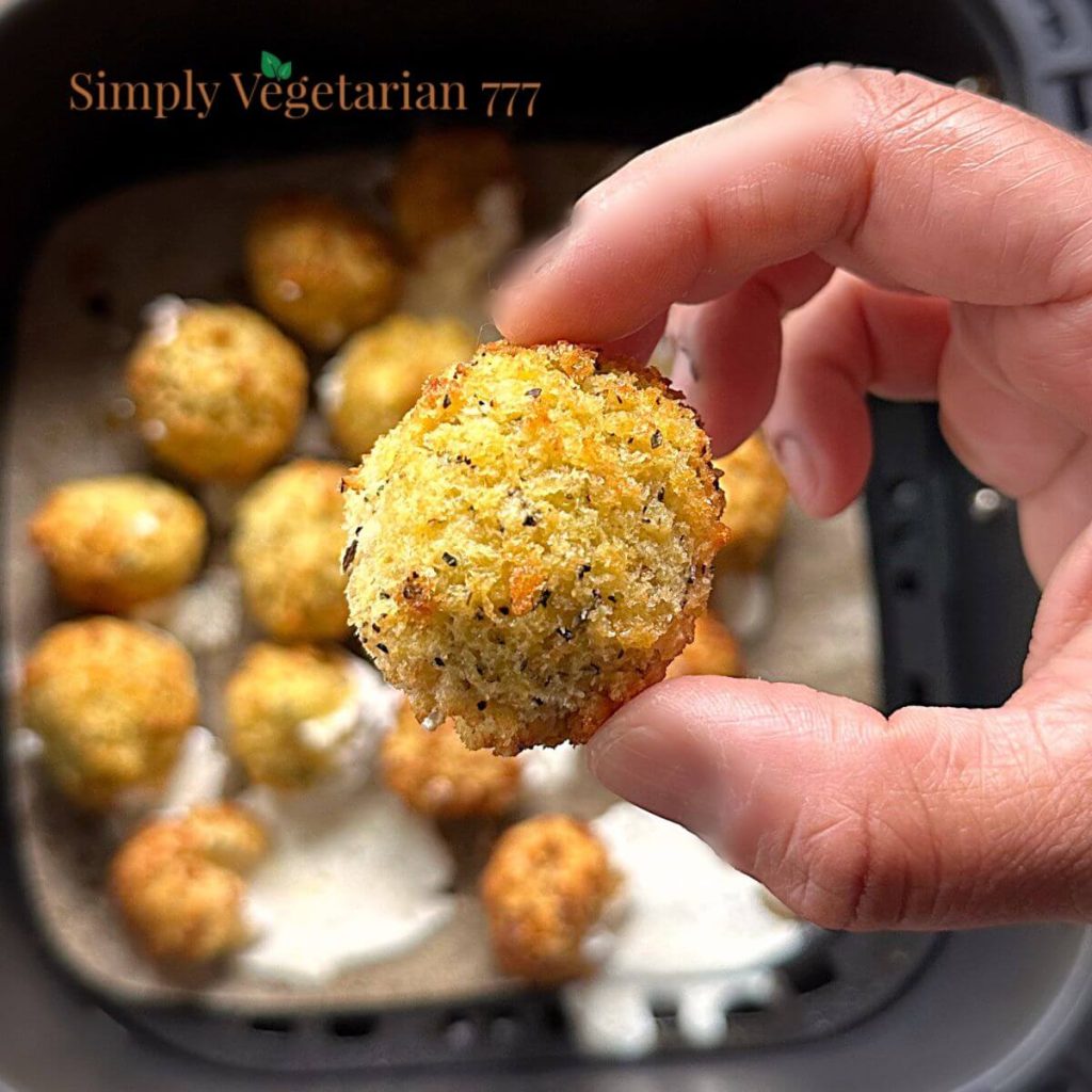 Crispy Air Fryer Mozzarella Balls Recipe Simplyvegetarian