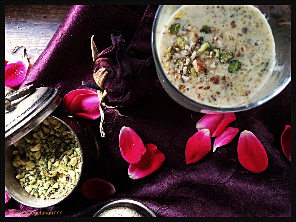 Shahi Rabdi : Thickened and Sweetened Milk Dessert with Nuts, Cardamom ...