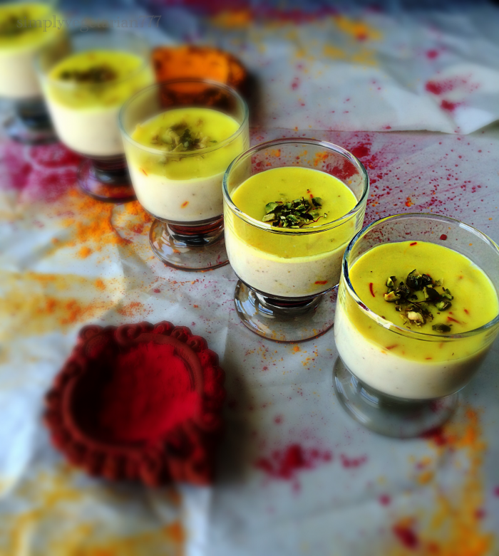 Thandai Pudding is a delicious dessert delicately flavored with Thandai Spice Mix, a festive spice mix. It is a fusion dessert perfect for your festivals and Holi. #holidesserts #pudding #eggfreedessert #thandairecipe #indiandesserts