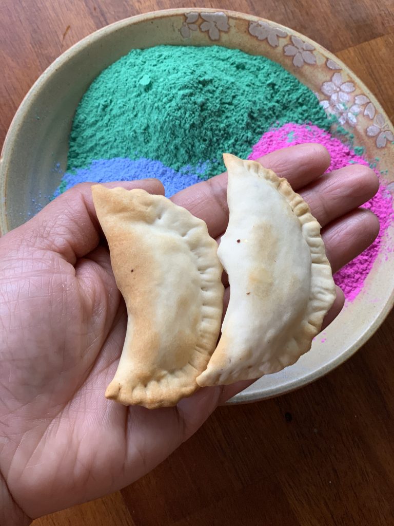 Air fryer Gujiya 