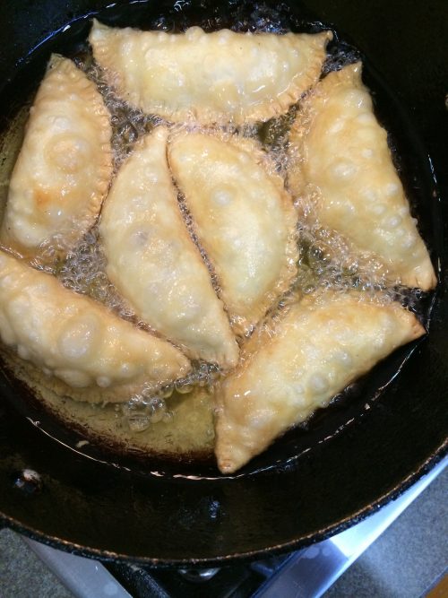 Gujiya is also known as Karanji and is a popular Festival Dessert from India. It is made for Holi and Diwali. It is like empanada or hand pies. The filling has milk solids and nuts. #gujiya #gujia #karanji #handpies #empanadas #holidessert #diwalidessert #indiandessert #holirecipes