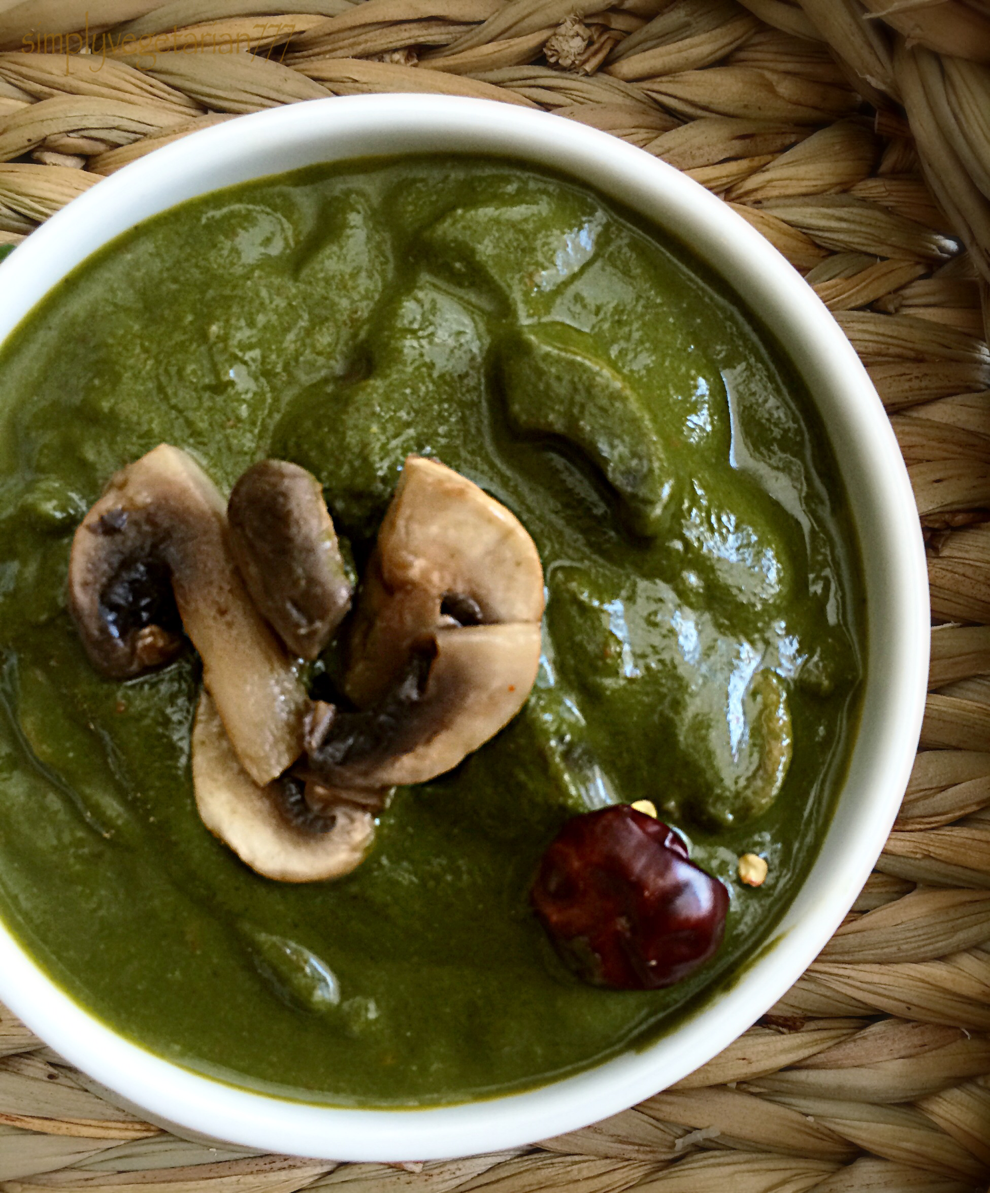 Mushroom Palak Makhani