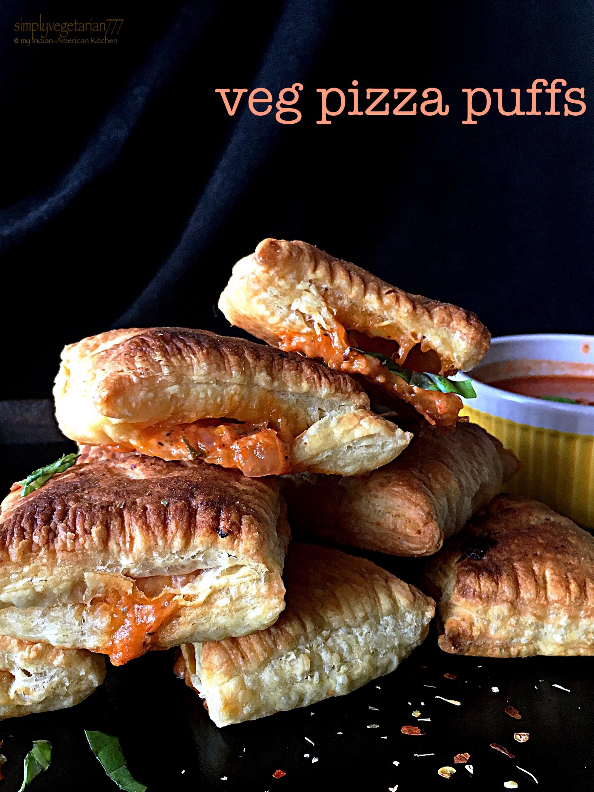 Veg Pizza Puffs