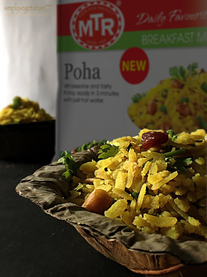 MTR Khatta Meetha Poha - Instant Breakfast Mix