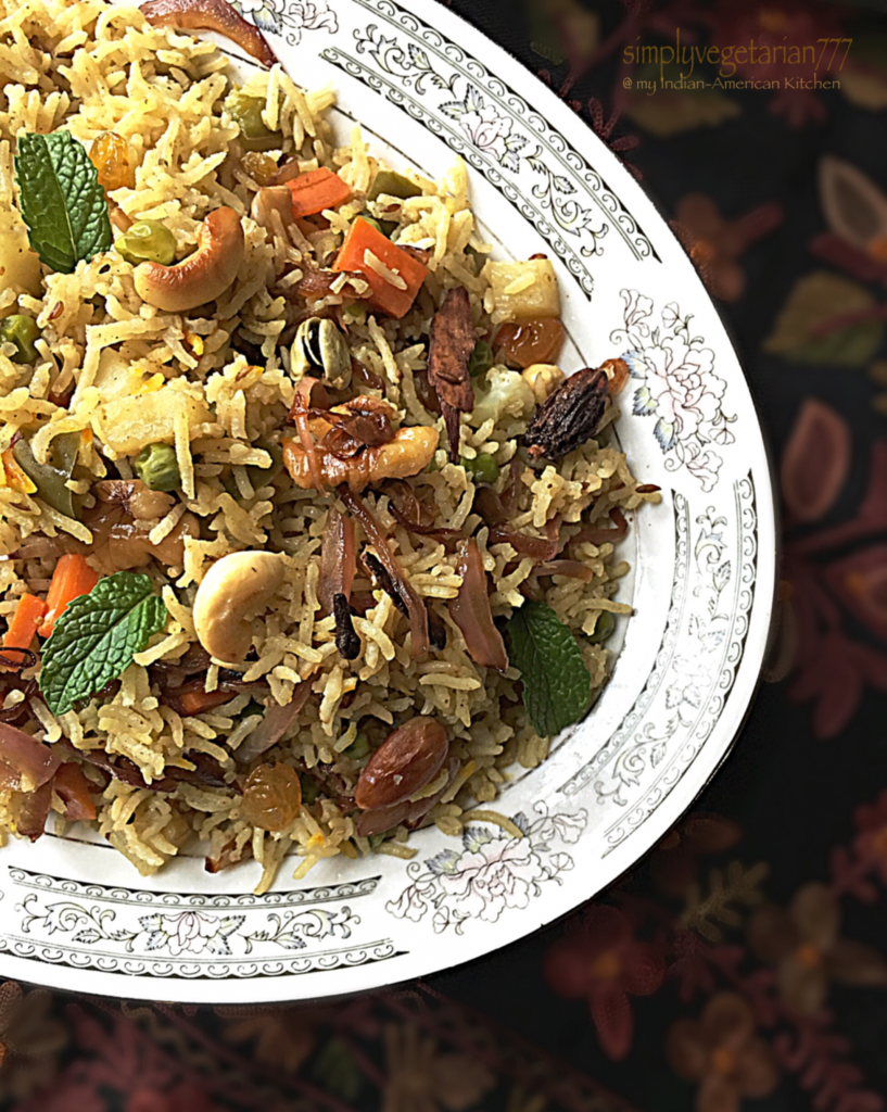 Kashmiri Mix Vegetables Pulav n' Apple Mint Raita Kashmiri Mix Vegetables Pulav n' Apple Mint Raita