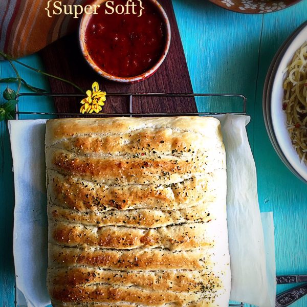 Pull Apart Bread Sticks {Restaurant Style & Super Soft}