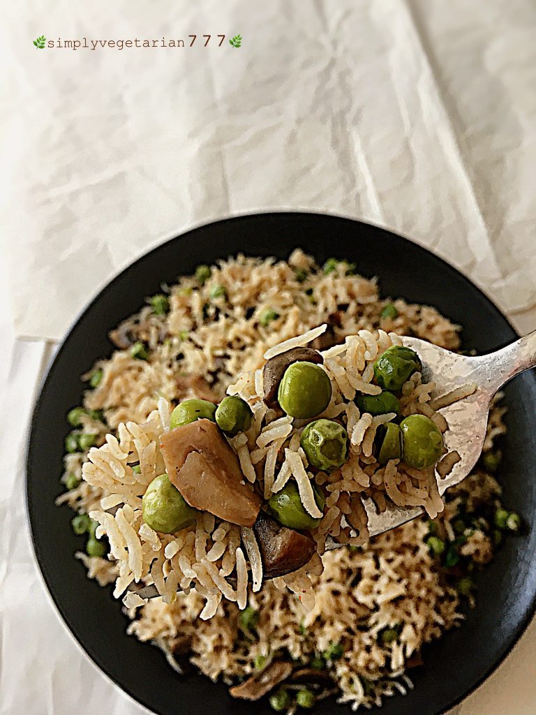 This Instant Pot Coconut Rice is cooked with only 5 main ingredients. It is a fail-proof recipe that is Easy, Efficient and Deliciously Vegetarian cooked in Instant Pot. The best part is that you can personalize it any way that you like. These taste best when served Hot. Coconut Curry Rice can be easily paired with korma, curry or savored as is. Stove Top and Pressure cooker instructions are also included in the description. A video snippet is included for the better understanding. #instantpotrice #coconutrice #coconutmilkrice #ricerecipes #coconutrecipes #instantpotveganrecipes #instantpotglutenfreerecipes #instantpoteasyrecipes #instantpotbeginnerrecipes