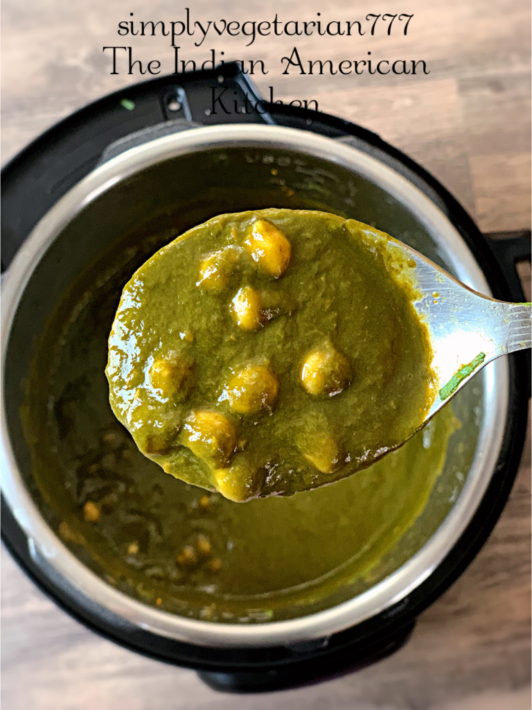 Chana Saag Instant Pot Recipe is finger licking delicious. It is very easy to make Chana Saag in Instant Pot. You can serve it with Rice or Naan. #chanasaag #saag #chanamasala #palaksaag #spinach #chickpes #instantpotchanasaag #veganrecipes #indianvegan #glutenfreevegan