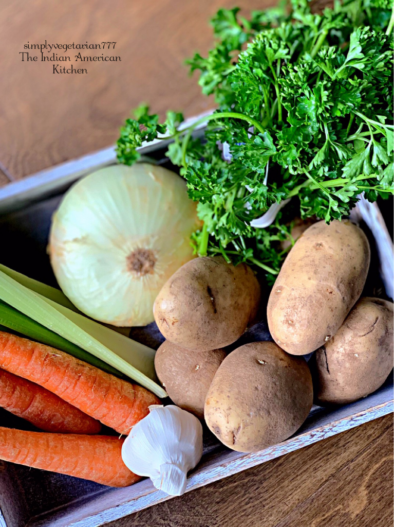 Instant Pot Irish Potato Soup is a Delicious recipe, that is Easy & Quick. Irish Potato Soup is a filling soup inspired from Irish Cuisine. #irishpotatosoup #veganpotatosoup #potatostew #easysouprecipes #instantpotirishpotatosoup #instantpotveganrecipes