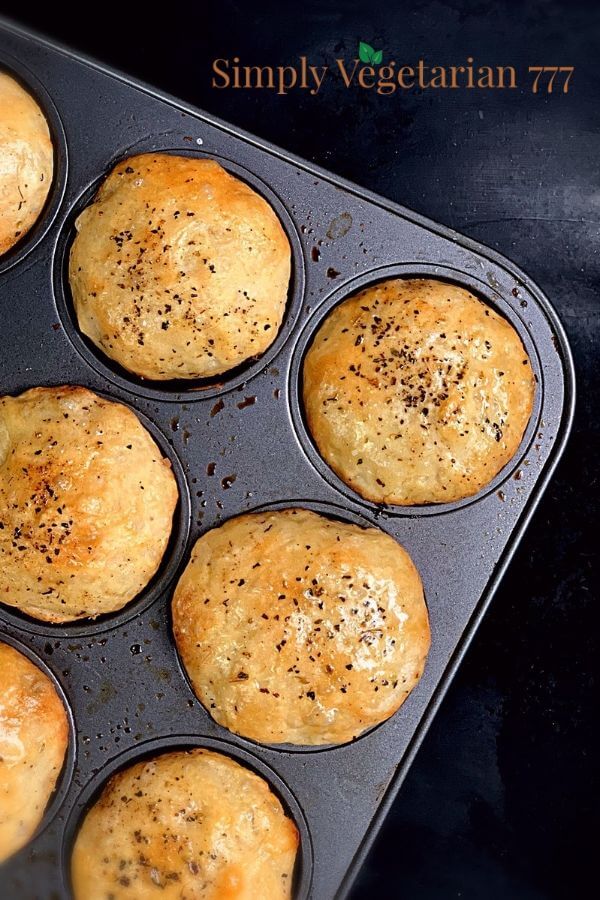 Easy Dinner Rolls Recipe