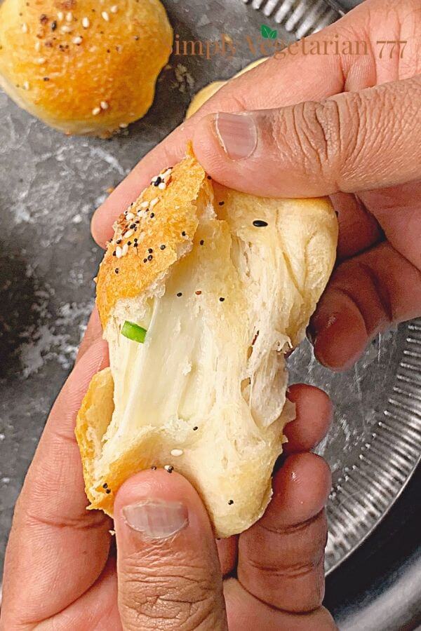how to make biscuit cheese bombs in air fryer?