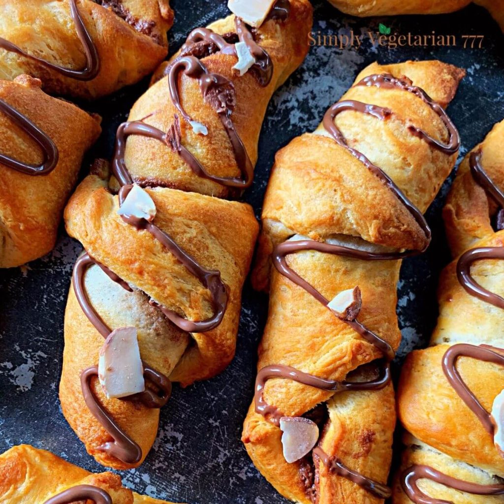 Easy Air Fryer Chocolate Croissants 5 minutes recipe simplyvegetarian777
