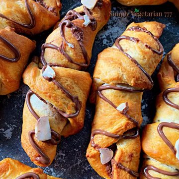 how to make chocolate croissants in air fryer?