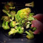 how to make crispy broccoli in air fryer?