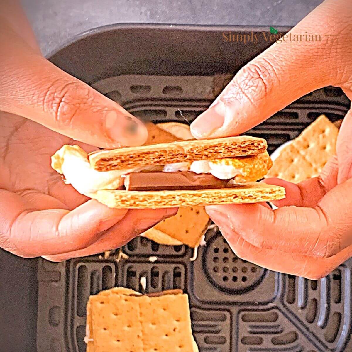How to make Smores in Air fryer?